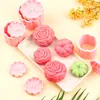 Molde para Pastel de Luna 3D Serie Cinco Corazones de Rosa con Patrón de Rosa en Relieve Simulado, Molde para Cortar Cinco Corazones para Hornear Tridimensional