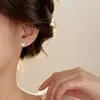 Novos Brincos Mobius Full Diamond Estilo Coreano para Mulheres, Estilo Zircônia de Luxo Leve, Brincos de Trevo da Sorte para Atacado