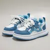 Zapatos deportivos para niños, tenis para niños, nuevo modelo 2026, cuero de suela suave, versión estudiantil para niñas, zapatos casuales muy versátiles para niños