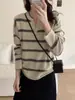 Moda suave estilo coreano~ Suéter de lana para mujer con cuello polo, diseño elegante, efecto adelgazante, rayas de colores contrastantes, suéter de punto con cuello en V