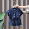 7214 Traje de Verano de Mezclilla para Niños 2026 Nuevo Verano Delgado Camisa de Manga Corta Conjunto de Dos Piezas Moda Fresca Ropa para Niños