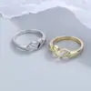 Anillo Romántico de Manos Sosteniendo Corazones Amazon Moda Europea y Americana Amor Abrazando Manos Regalo de Pareja para Novia Modelo de Pareja