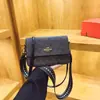 Bolso de mano de alta gama para mujer 2026 nuevo estilo moderno a la moda estampado retro bolso cuadrado pequeño versátil correa ancha para el hombro bolso de un solo hombro cruzado