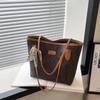 Bolsa de Trabalho e para o Dia a Dia de Alta Qualidade Estilo Coreano Verão 2026 Nova Versátil Moda Estampada Bolsa Tote de Grande Capacidade