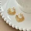 "Imagen Romana" Pendientes Retro de Girasol para Mujer, Clips para Oreja de Aro Metálico, Accesorios Exagerados para Orejas, Diseño de Espiral Antimosquitos sin Perforación