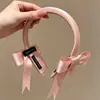 Faixa de cabeça larga de tricô minimalista e elegante estilo coreano para mulheres, novo modelo 2026, adequada para uso diário, projetada para realçar a aparência da linha do cabelo e pode ser usada como faixa de cabeça para lavar o rosto ou presilha de cabelo