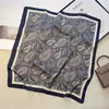 Pañuelo Cuadrado de Falso Seda con Estampado Paisley Retro 70cm Pañuelo de Seda Satinada con Estampado de Cebra Estampado de Castillo Accesorio para Traje Camisa Pañuelo