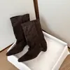 Botas vaqueras de punta estilo europeo y americano para comercio transfronterizo, marrones y negras, con aumento interno de altura, gamuza, adelgazantes, botas de montar para mujer para calzar sin cordones