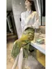 Nova Saia Jacquard Verde Retrô Estilo Chinês 2026 Novo Modelo Estilo Nacional Cintura Alta Elegante Fenda Saia Reta