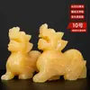 Fábrica para decoração de jade Huangyu no atacado um par de piqiu de jade natural entrada do escritório decoração da sala de estar abertura