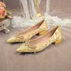 Almohada Blanca Grulla Tacones Dorados Tacón Medio Versátil de Moda Zapatos Planos de Punta Estilo Chino Novia Zapatos de Boda Matrimonio Zapatos Xiuhe