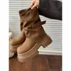 Botas Melard Cano Curto Estilo Martin para Mulheres Outono e Inverno 2025 Novo Estilo Marrom Estilo Britânico Retrô Bico Redondo Botas de Solado Grosso