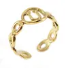 Moda Europea y Americana Simple Abierto Ajustable Anillos de 26 Letras Acero de Titanio Sin Decoloración Tendencia Anillos para Mujer Venta al por Mayor