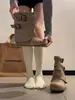 Nuevas botas de hebilla deslizante estilo chino, nuevo modelo 2026, punta redonda adelgazante, versátiles con faldas, botas cortas Birkenstock para mujer