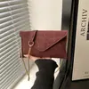 Bolsa Quadrada Pequena Texturizada para Mulheres, Bolsa de Ombro, Bolsa Envelope, Nova Tendência 2026 Moda Simples com Corrente Bolsa Transversal para Mulheres