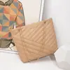 Bolsa Tote Urbana Casual para Mujer 2026, Grande de Moda Versátil con Cadena Bordada para Hombro y Mano, Pieza Única al por Mayor