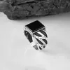 Anel Masculino 2026 Moda Simples Quadrado Diamante Preto Anel Masculino Listrado Venda Direta do Fabricante