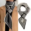 Lenço pequeno estilo ins coreano para meninas, lã tricotada para outono e inverno, aquecedor de pescoço versátil estilo coreano para estudantes, em estoque