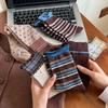 Calcetines Rayados Marrones para Mujer, Algodón Puro, Estilo Popular Nuevo Otoño e Invierno 2025 Calcetines Caídos, Marrones para Primavera y Otoño, Combinados con Zapatos Pequeños de Cuero