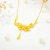 Moderna Cadena para Clavícula Integrada con Colgante de Flor y Borla en Oro Arena Vietnamita, Joyería Versátil Chapada en Oro Cobre Que No Se Desvanecerá Fácilmente