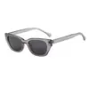 Nuevas Gafas de Sol Casuales Retro Americanas para Mujer con Montura Cuadrada Clásica y Remaches, Adecuadas para Protección Solar al Aire Libre y Versátiles para Viajar