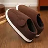 Sapatos de Algodão de Cano Alto Antiderrapantes para Mulheres Idosas Inverno 2026 Novo Estilo Presente para Pais Sola Macia Aconchego com Veludo Calçados de Algodão para Meia-idade e Idosos Homens