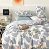 Conjunto Universal de Quatro Peças Floral Pequeno para Todas as Estações Capa de Edredom de Algodão Puro Lavado Conjunto de Cama de Três Peças para Dormitório Estudantil Solteiro e Casal