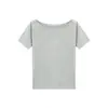 Camiseta de Manga Curta com Gola Assimétrica Retrô Simples Estilo Coreano para Mulheres Verão 2025 Estilo Preguiçoso Ombro a Ombro Look Emagrecedor Top Estilo Puro Desejo
