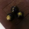 Ágata Negra Sintética Oito Divindades Guardiãs do Zodíaco Contas de Buda Contas Redondas de Vidro com Gravação Banhada a Ouro Acessórios para Joias DIY