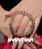 Joyas: Collar de perlas negras de Tahití con diamantes brillantes, pulsera de perlas Akoya de alta gama con intrincados grabados