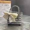 Bolso tejido de plástico nuevo del fabricante, cesta tejida, bolsa de regalo tejida a mano, bolsa de playa para mujer