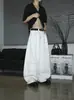 Calça jeans casual estilo americano branca com barra curva para mulheres, calça larga de cintura alta vintage desconstruída multi-bolsos solta da moda