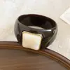 Pulsera de Madera con Grano Color Café Estilo Vintage Retro, Pulsera de Lujo Ligero de Gama Alta, Joyería de Moda Transfronteriza Europea y Americana