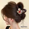 Grampo de cabelo de tubarão de luxo extra grande para mulheres, novo modelo de alta qualidade 2026, grampo de cabelo com pérolas estilo coreano versátil atacado