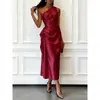 Vestido Elegante de Noche de Verano 2026 Transfronterizo Europeo y Americano de Satén de Alta Elasticidad sin Mangas de un Hombro Ceñido a la Cintura de Longitud Media