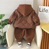 Conjunto de Invierno con Forro de Felpa para Niños 2025 Nuevo Conjunto de Tres Piezas de Algodón para Niños con Chaleco, Chaqueta con Bolsillos con Cremallera y Forro de Felpa, con Capucha