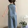 Conjunto de Verão Sem Mangas para Meninas Estilo Chinês Novo Estilo Novo Conjunto Chinês de Duas Peças Traje Antigo Colete Jeans Infantil Em Estoque