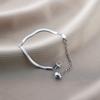 Pulseira Yunyao Inoxidável Mais Vendida Internacionalmente em Aço Titânio para Mulheres com Trevo de Cinco Folhas e Incrustação de Diamante, Personalidade Estilo Ins, Galvanoplastia a Vácuo 18K