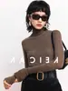 Elegante camisa base de punto gris de cuello medio alto para mujer, corte ajustado, suéter suave y acogedor para otoño e invierno, top de manga larga