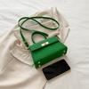 Bolsas de Mão Femininas em Relevo da Moda 2024 Verão Novo Estilo Estilo Feminino Cor Sólida Fecho Giratório Bolsa Tiracolo Transversal de Ombro