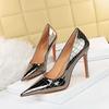 18249-1 Retro Europeos y Americanos Sexy Discoteca Tacones Altos Metal Piedra Patrón Stiletto Tacones Altos Boca Baja Punta Puntiaguda Zapatos