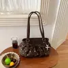 Bolso grande de lunares con lazo transfronterizo para mujer, mochila plisada de moda 2026, bolso de axila simple y de gran capacidad