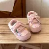 2026 Zapatillas de malla transpirables casuales, lindas, con suela suave, florales, para niñas, niños, primavera y otoño, zapatos para caminar de bebé