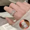 Anel de Renda Vazado Leve de Luxo para Mulheres, Design Nicho Estilo Ins, Anel Aberto Geométrico Largo, Anel Tendência para Dedo Indicador
