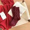 Meias de Lã Vermelhas para Mulheres, Engrossadas para Outono e Inverno, Meias Quentes de Cano Médio, Estilo Coreano Retrô, Meias Longas Tendência de Caxemira para Mulheres