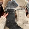 Calcetines de media pantorrilla para mujer, Calcetines largos versátiles de encaje suave con lunares para primavera y otoño, Calcetines Retro Dopamina de boca ancha para usar con ropa de exterior