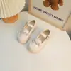 Zapatos de Piel para Niñas 2024 Hebilla de Perla Zapatos de Princesa Estilo Coreano de Moda Simples Versátiles Zapatos de Rendimiento para Niñas Mayores