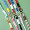 Lanyard colorido simples para celular com fivela dupla, chaveiro pingente em blocos de cor trançado à mão, cordão de poliéster anti-perda, disponível para atacado