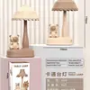 Lámpara de mesa mini de dibujos animados para escritorio, luz nocturna ambiental, escritorio, linda luz nocturna decorativa, hongo de cumpleaños, lámpara de mesa pequeña