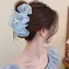 Grampo de Cabelo Plissado Floral Nuvem Francesa para Mulheres 2025 Novo Grampo de Cabelo de Alto Padrão Presilha de Tubarão Acessório de Cabeça para a Parte de Trás da Cabeça